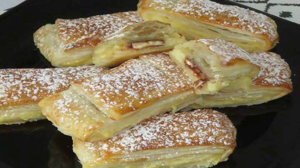 Feuilleté à la crème pâtissière et aux amandes : Un délice ...