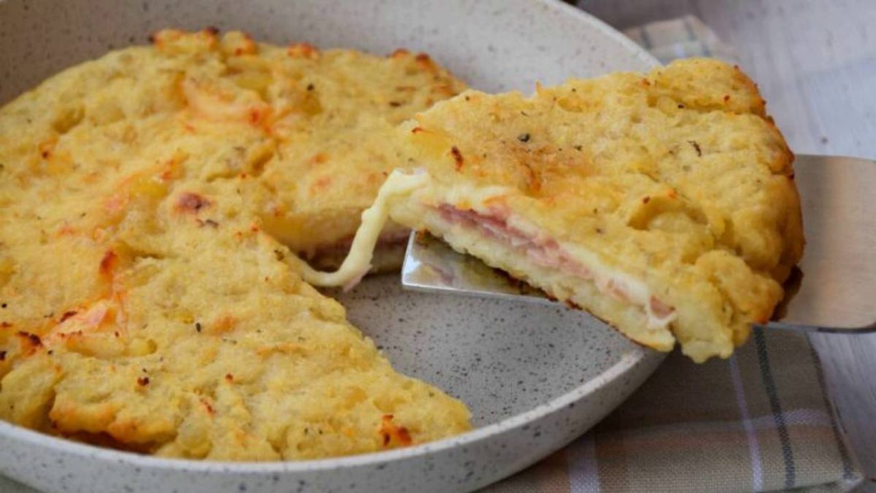 Gateau De Pommes De Terre Poele Farci Au Jambon Et A La Mozzarella Simple Et Pratique Life4healthy Com