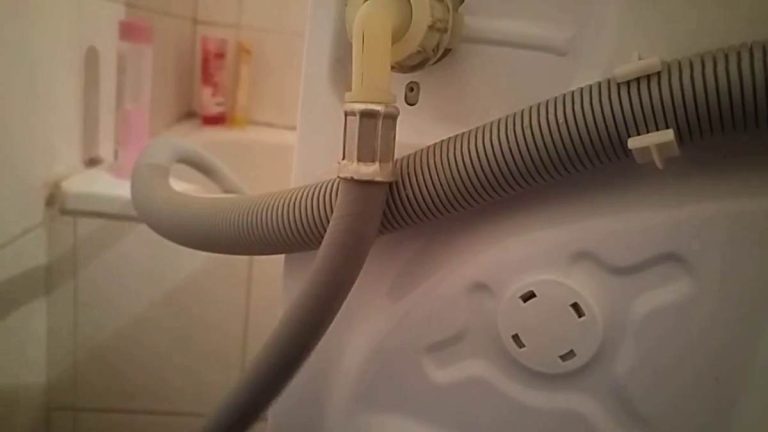 comment mettre un tuyau de machine a laver