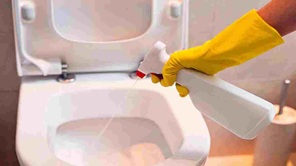 Se débarrasser des mauvaises odeurs de la salle de bain avec du bicarbonate rien de plus simple !