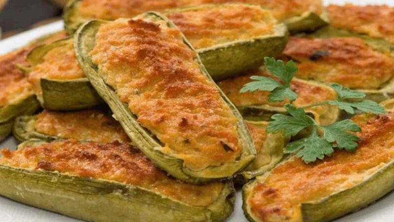 Courgettes Farcies Au Reblochon Gratinées Au Four : Meilleure Recette ...